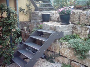 Scheuermann-Naturstein-Showroom-Mauern-Rustikal-10